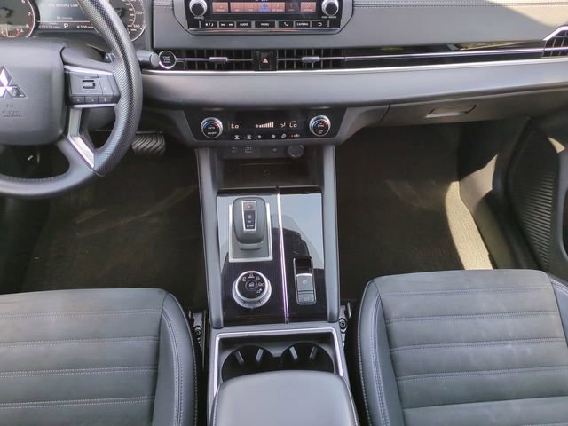 Used 2022 Mitsubishi Outlander SE FWD image 20