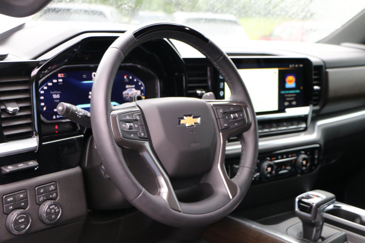 Used 2026 Chevrolet Silverado 1500 High Country AWD/4WD image 20