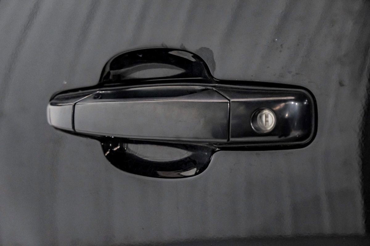 Used 2010 Chevrolet Silverado 1500 LT w/ Regional Value Package image 36