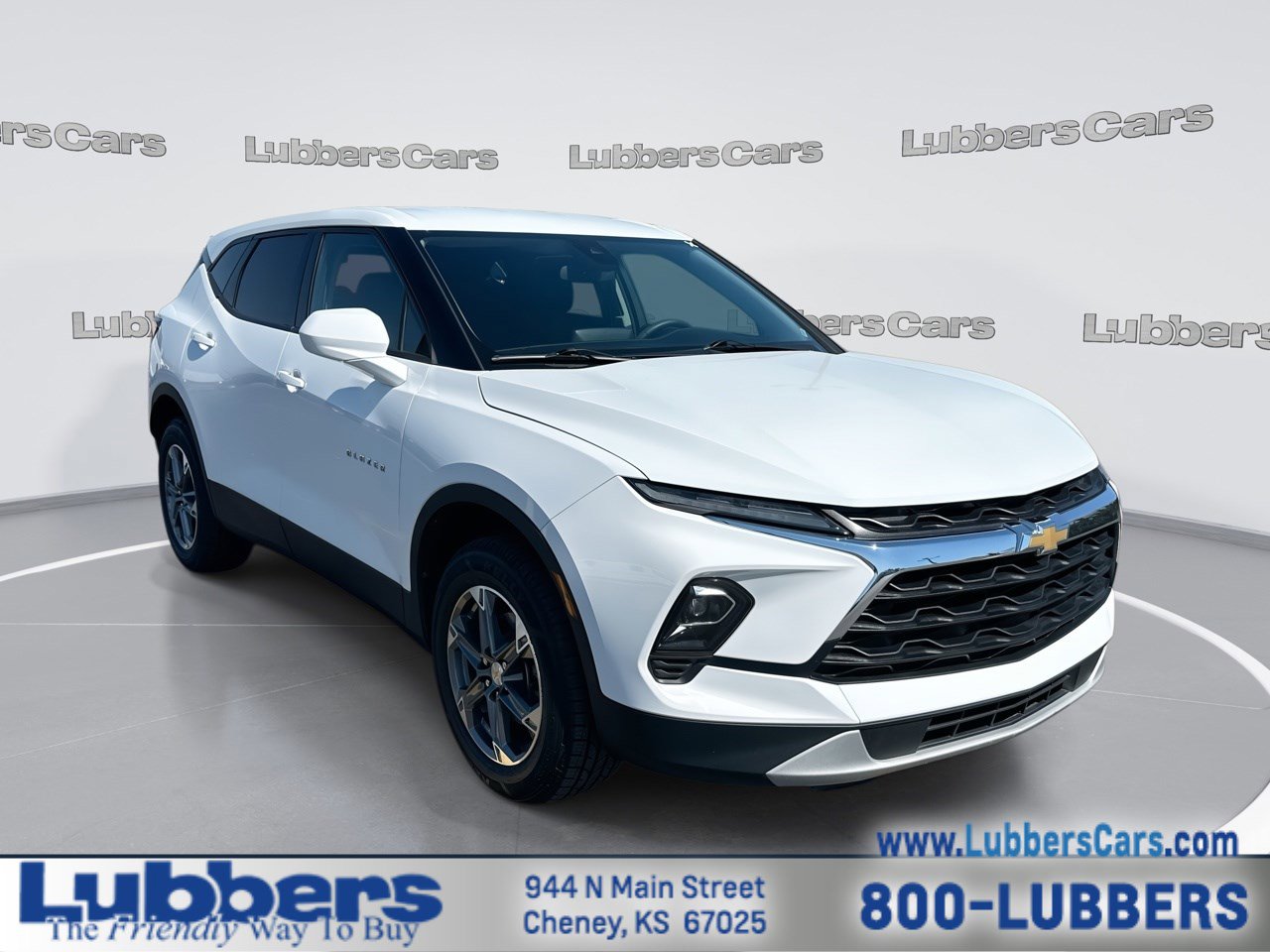 Used 2025 Chevrolet Blazer LT FWD image 1