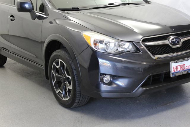 Used 2013 Subaru Crosstrek 2.0i Limited w/ Popular Pkg 1 AWD/4WD image 2