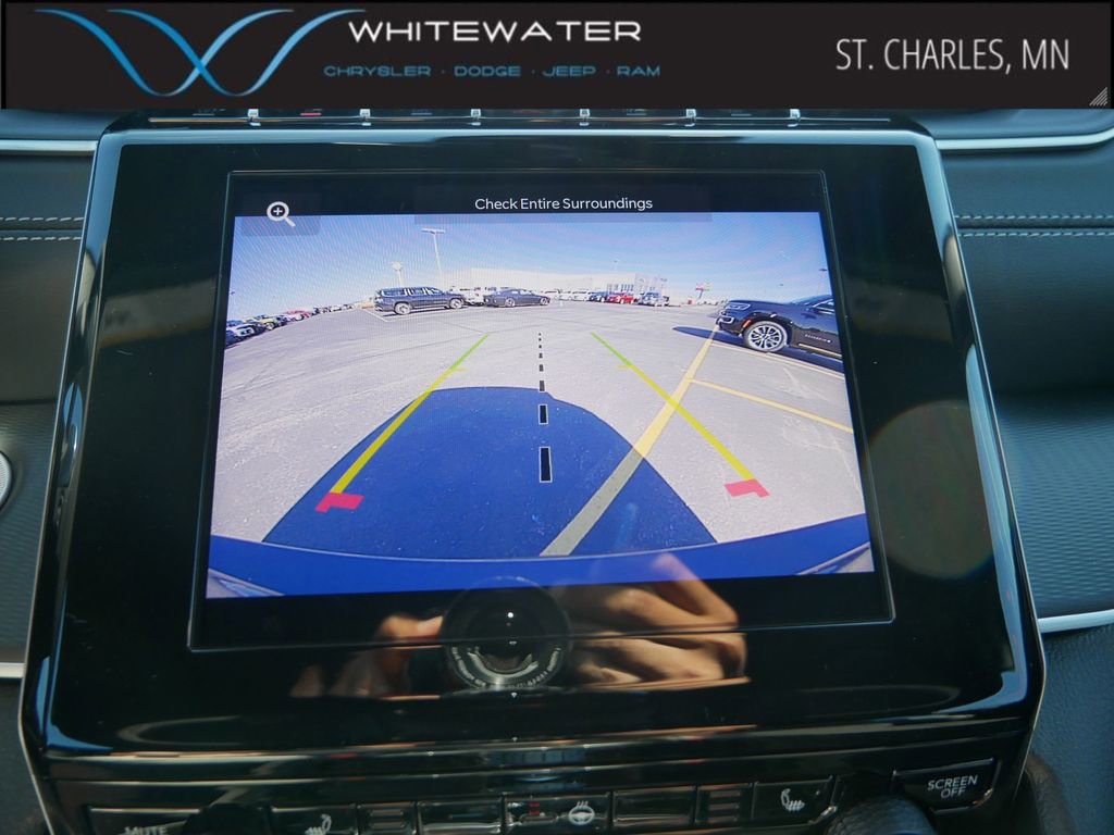 New 2025 Jeep Grand Cherokee L Altitude image 12