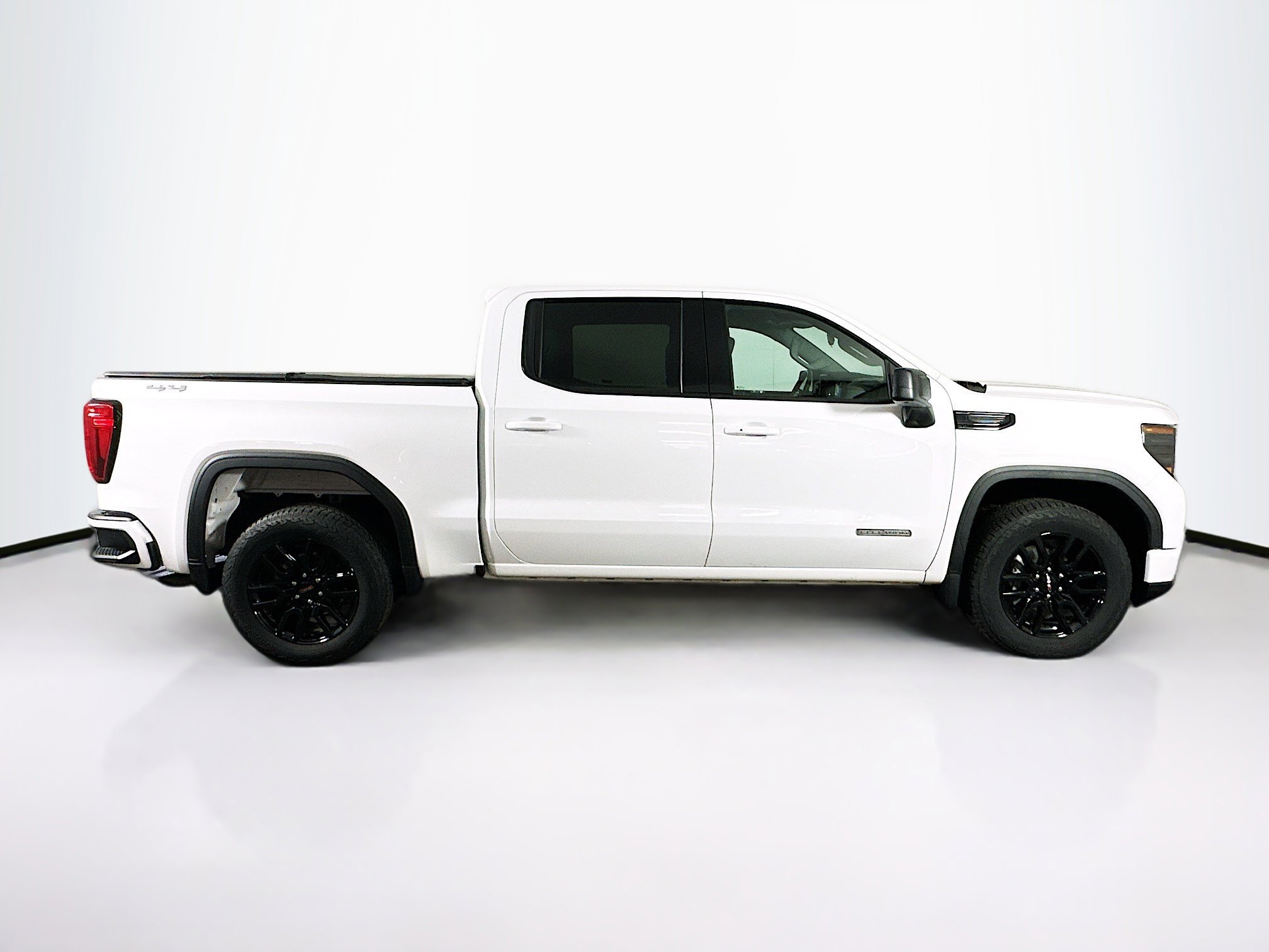 Used 2024 GMC Sierra 1500 Elevation image 10