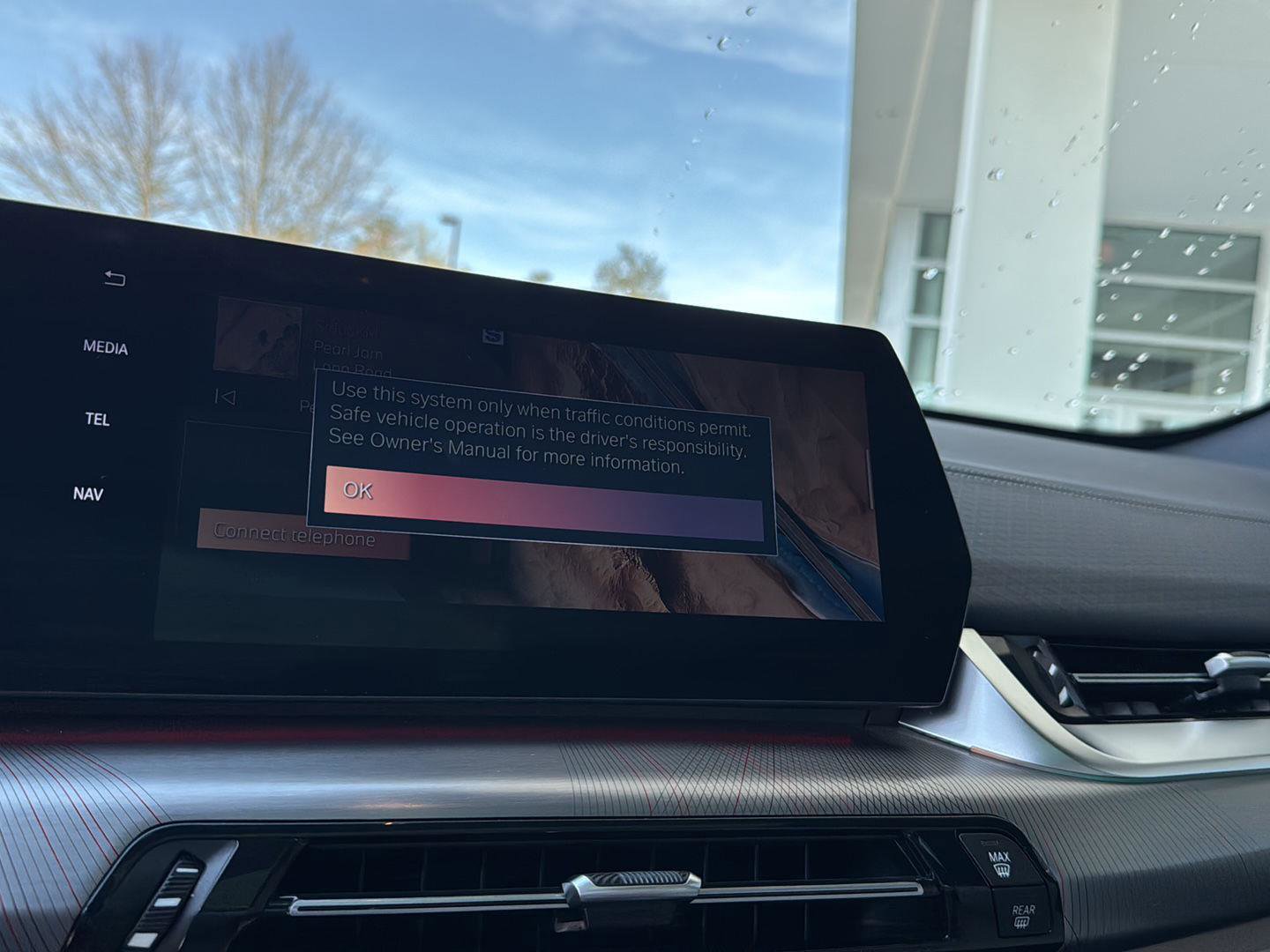 Used 2025 BMW X2 xDrive28i w/ Premium Package image 23