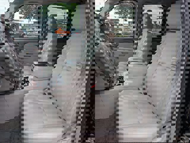 Used 2013 Chevrolet Avalanche LTZ image 26