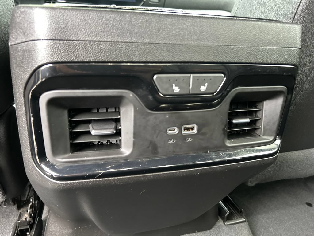Used 2023 GMC Sierra 1500 AT4 w/ AT4 Premium Package AWD/4WD image 18