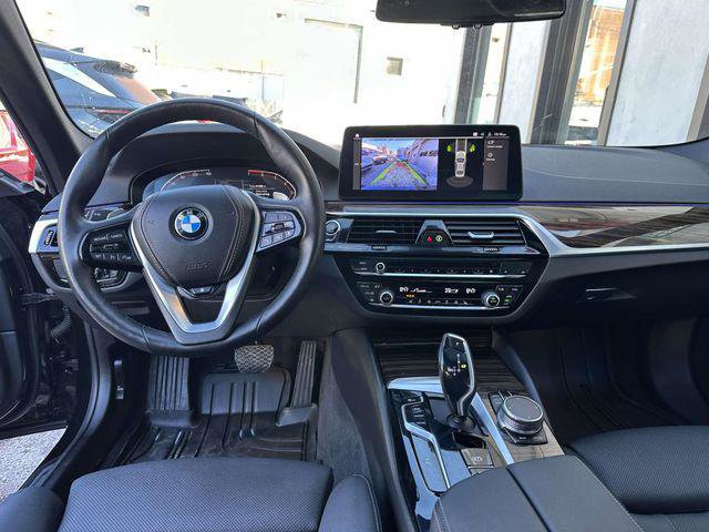 Used 2023 BMW 530i xDrive w/ Premium Package image 20