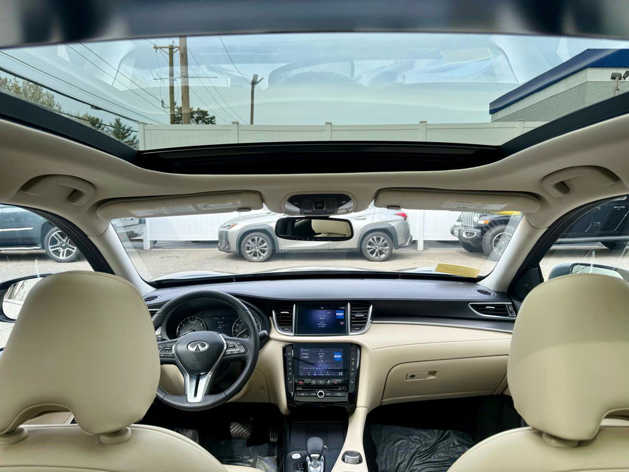 Used 2022 INFINITI QX50 Luxe w/ Cargo Package AWD/4WD image 29