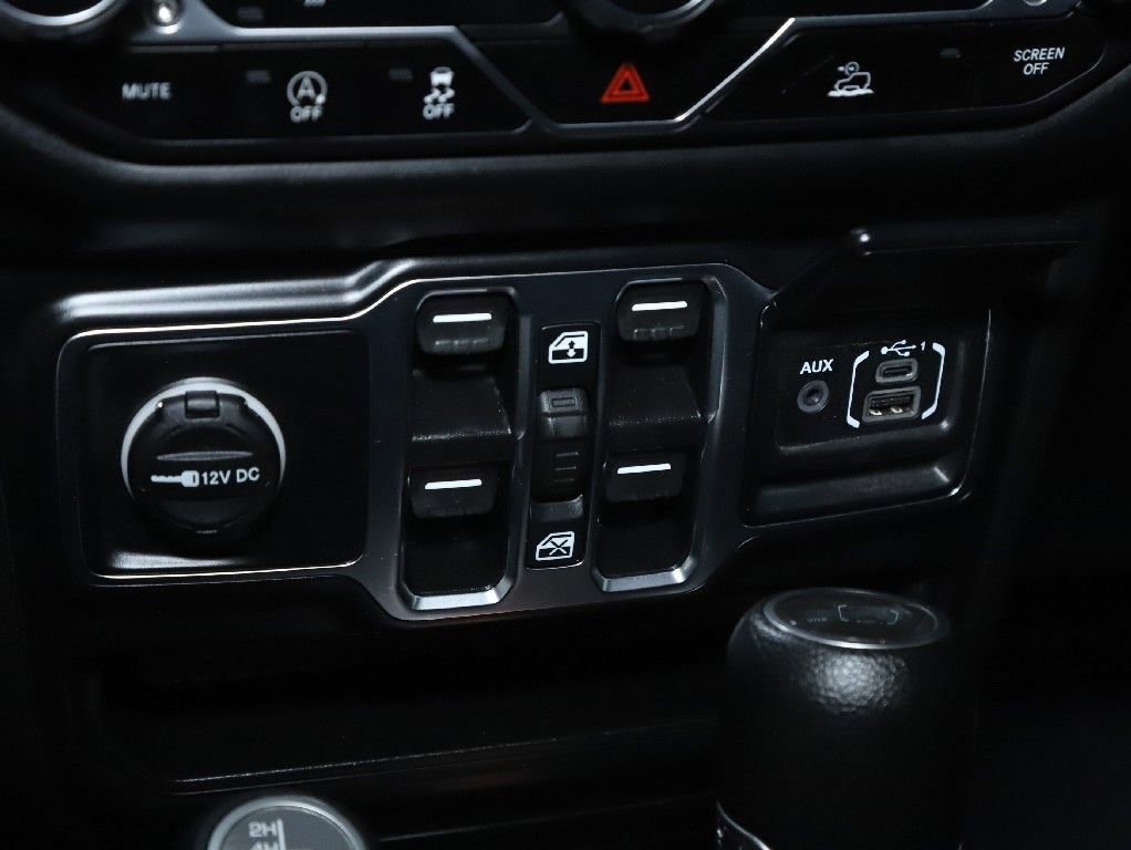 Used 2022 Jeep Wrangler Unlimited Sahara image 26