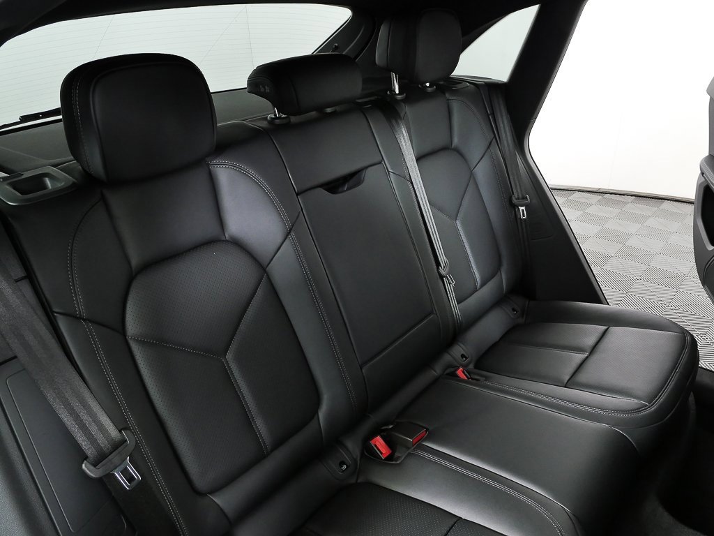 New 2026 Porsche Macan S image 23