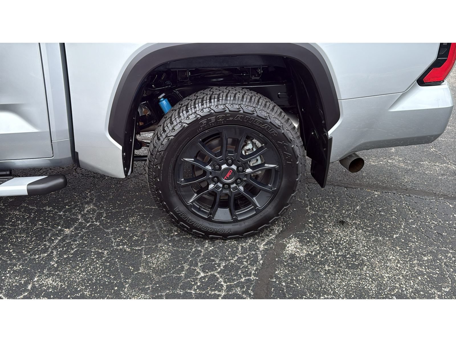 Used 2024 Toyota Tundra Limited w/ TRD Off-Road Package AWD/4WD image 11