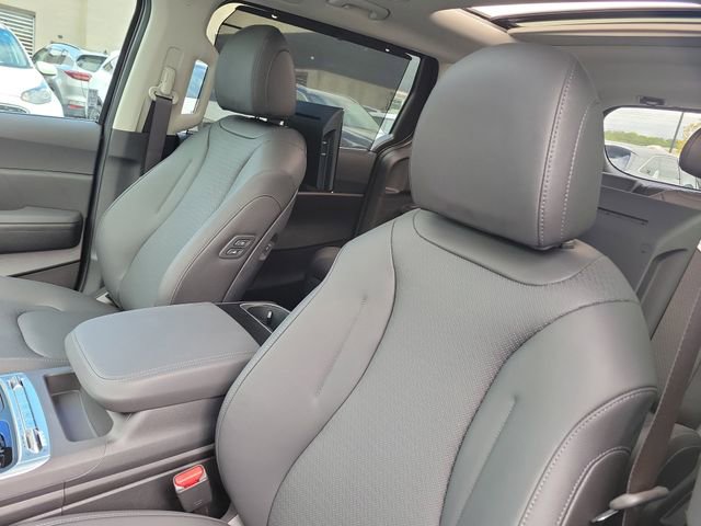 New 2026 Kia Carnival SX Prestige FWD image 16