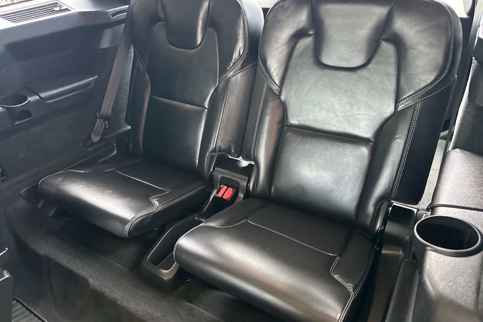 Certified 2023 Volvo XC90 T8 Ultimate w/ Protection Package Premier AWD/4WD image 18