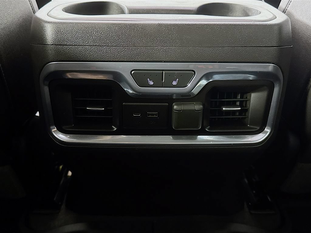 Used 2019 Chevrolet Silverado 1500 LTZ w/ LTZ Premium Package AWD/4WD image 33
