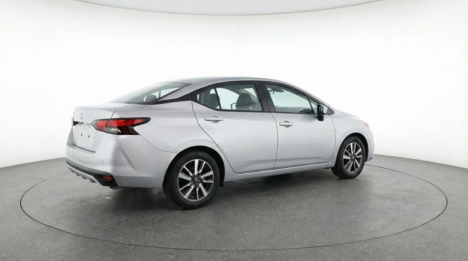 Used 2025 Nissan Versa SV FWD image 9