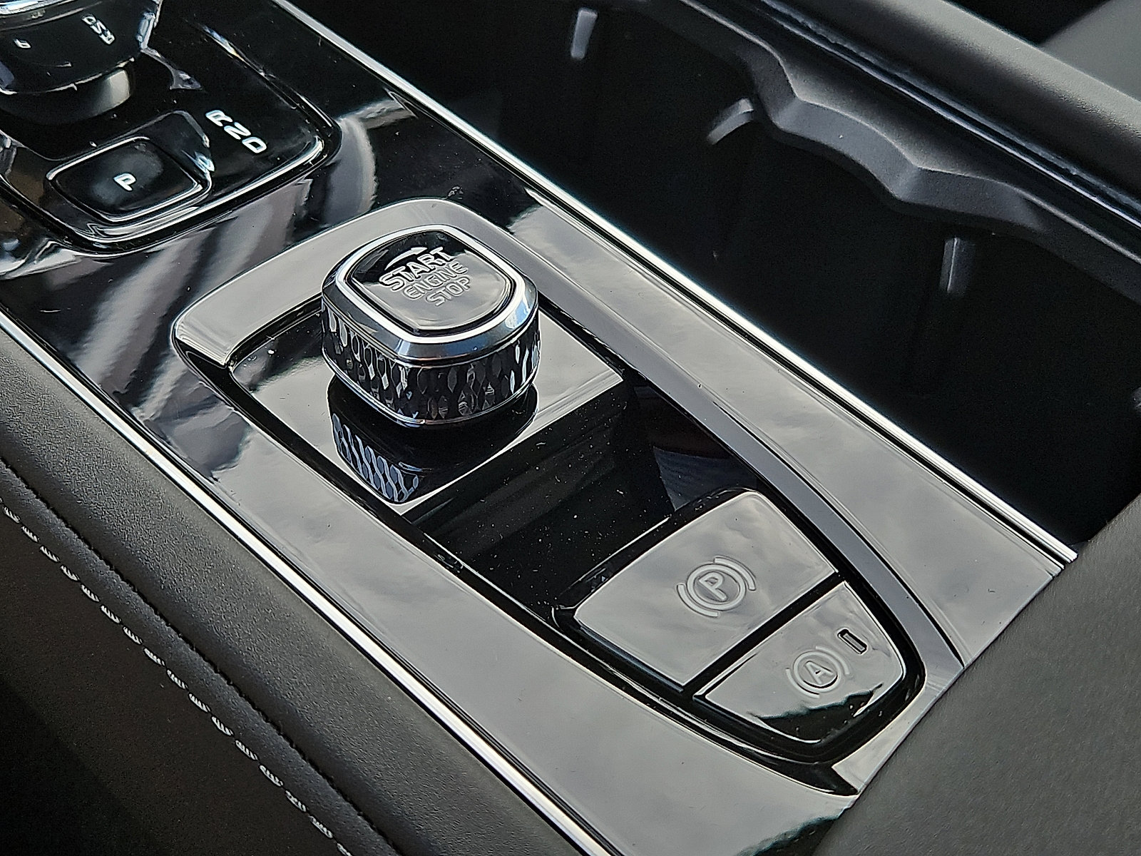 New 2026 Volvo XC90 T8 Plus image 19