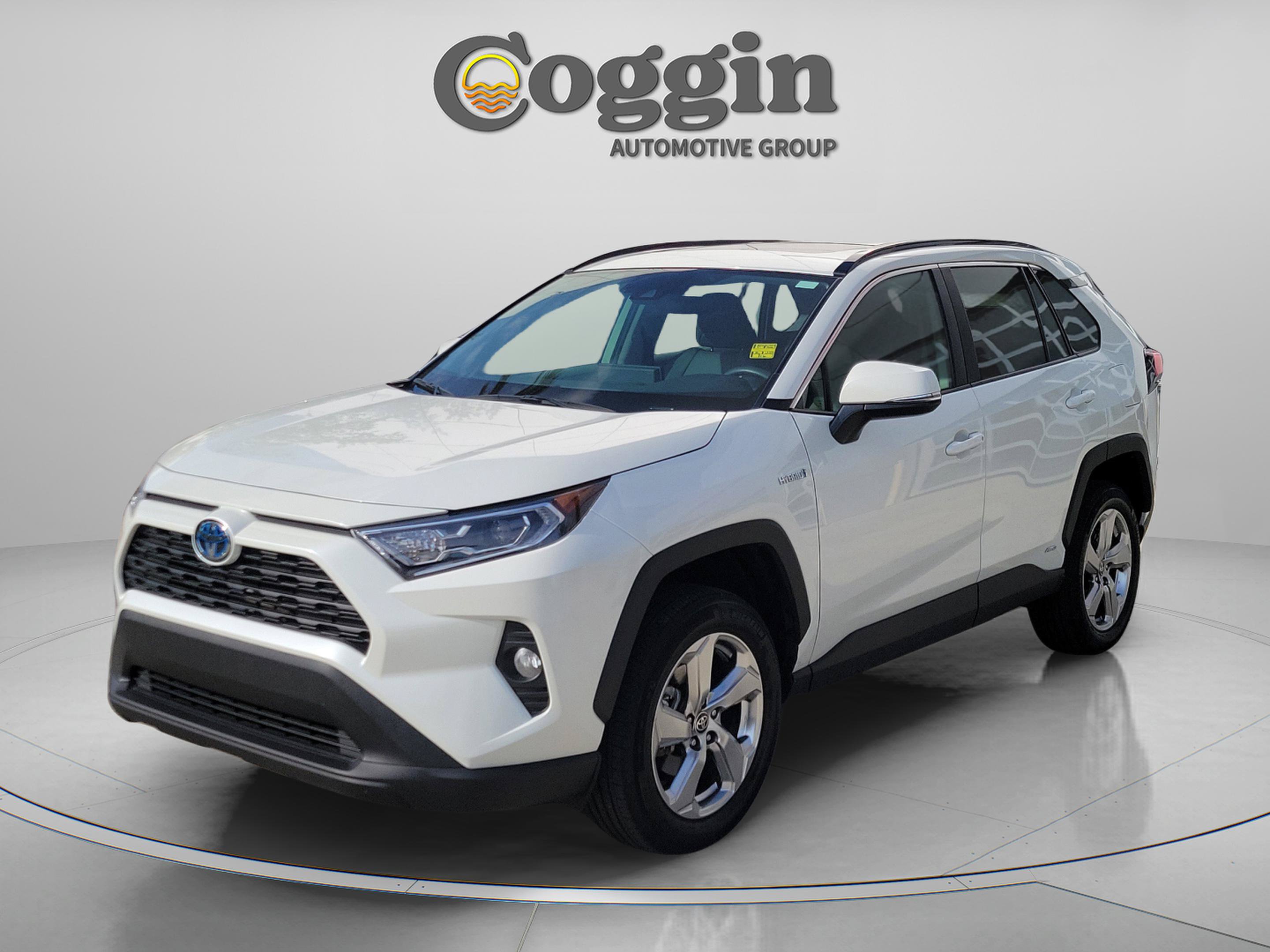 Certified 2021 Toyota RAV4 XLE Premium AWD/4WD image 1
