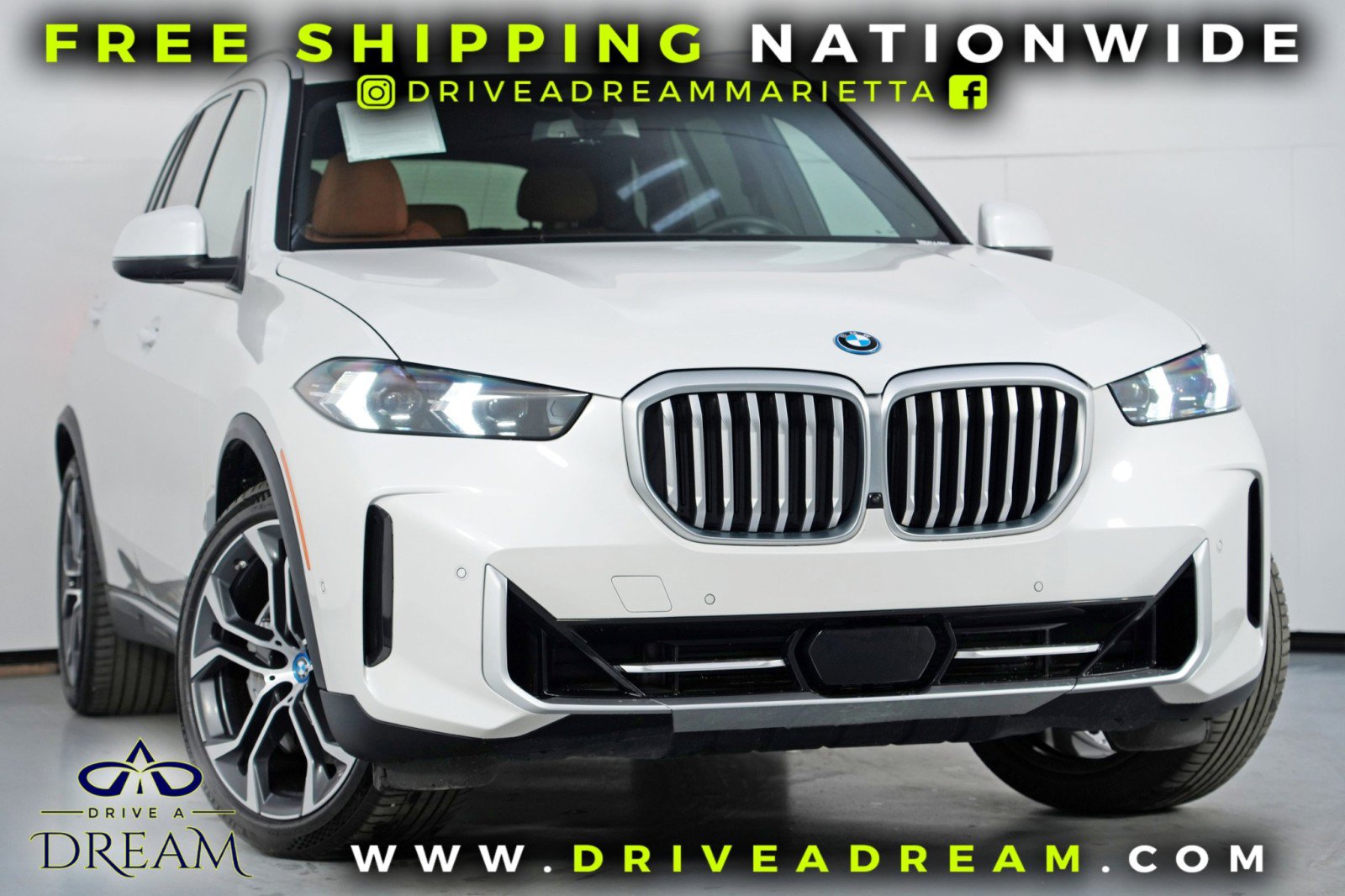 Used 2024 BMW X5 xDrive50e w/ Parking Assistance Package image 2