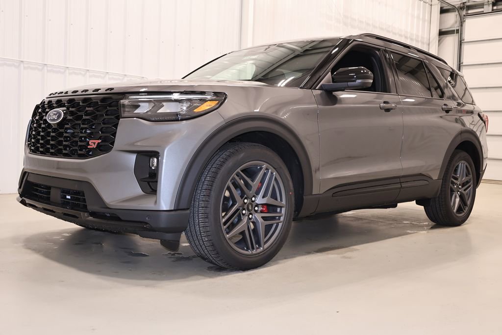 New 2026 Ford Explorer ST image 5