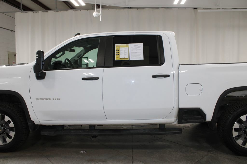 Used 2024 Chevrolet Silverado 2500 Custom w/ Custom Value Package image 6
