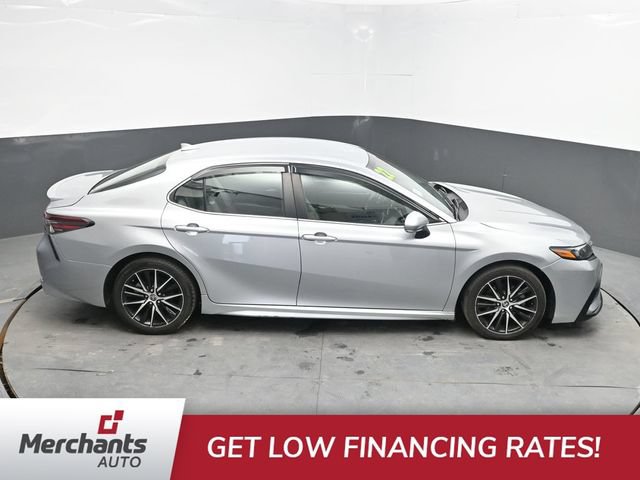 Used 2022 Toyota Camry SE FWD image 27