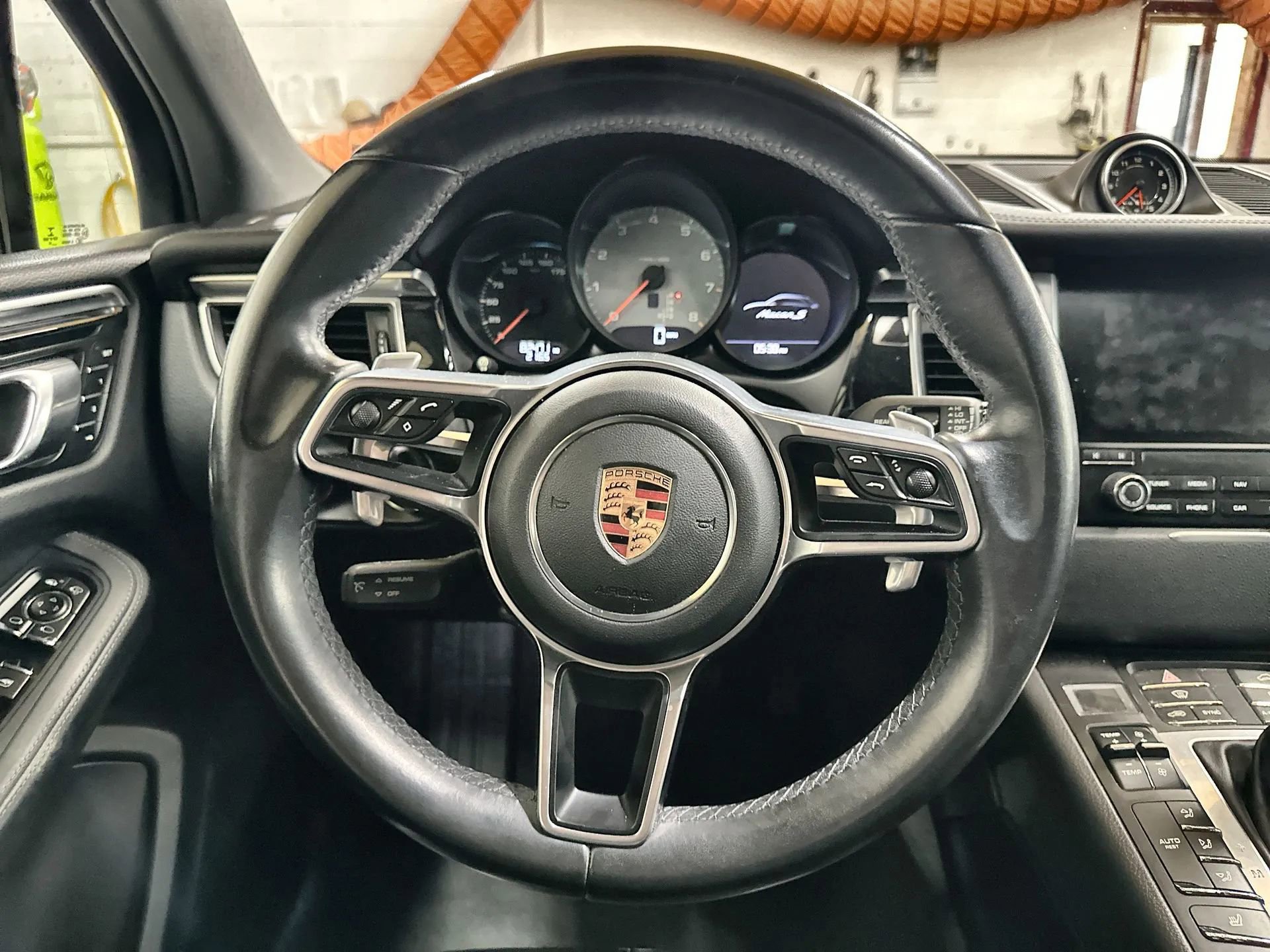 Used 2017 Porsche Macan S image 16