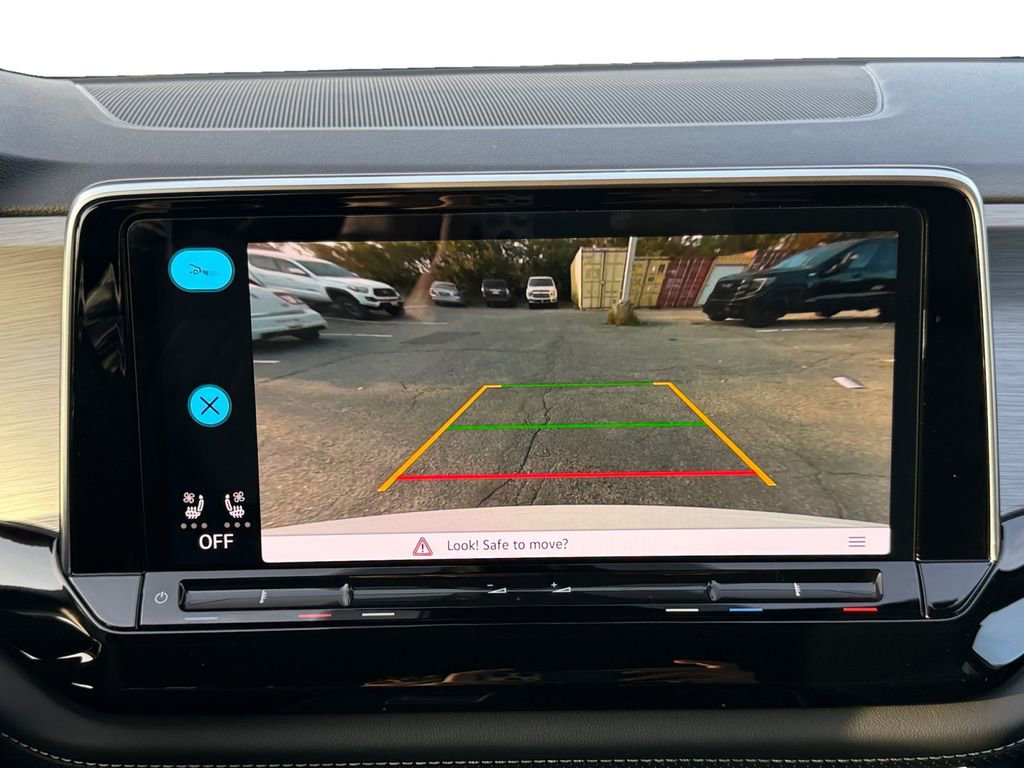 New 2026 Volkswagen Atlas Cross Sport SE image 15