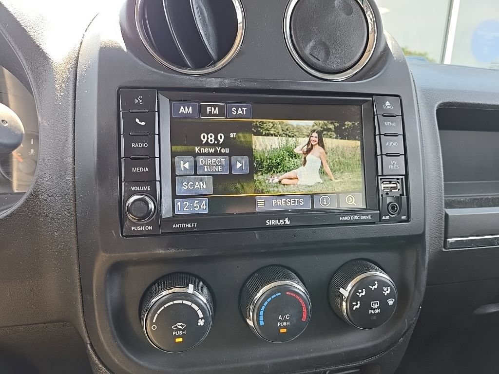 Used 2017 Jeep Patriot High Altitude AWD/4WD image 22
