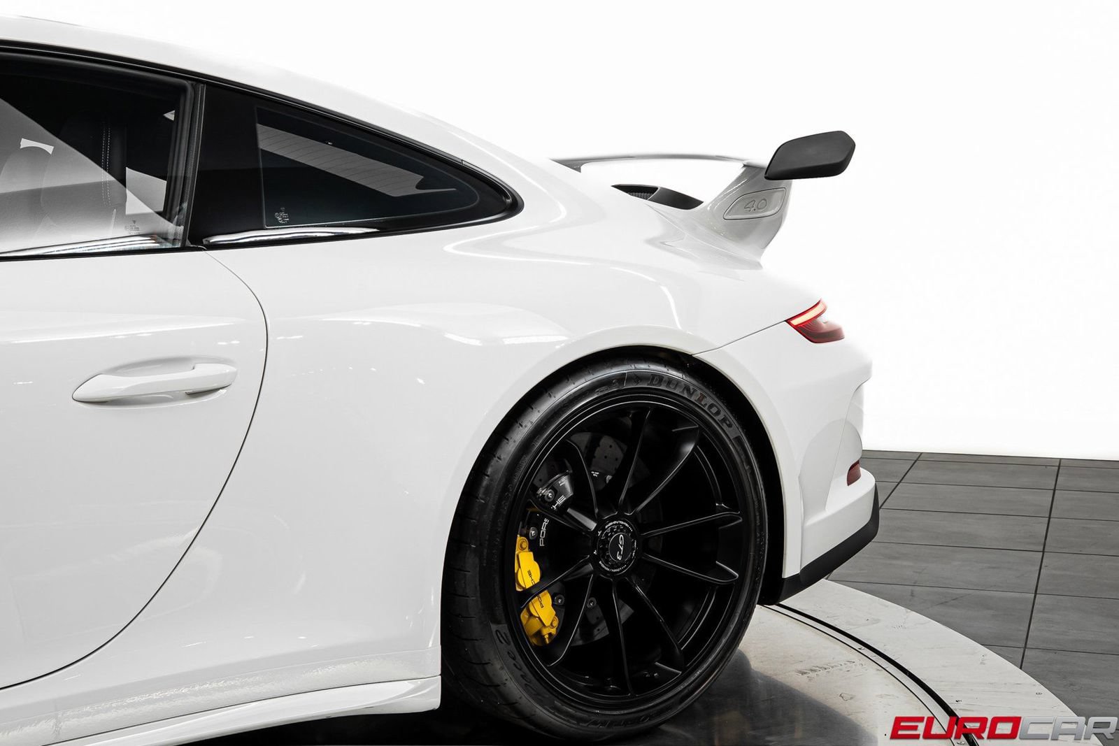 Used 2018 Porsche 911 GT3 RWD image 16