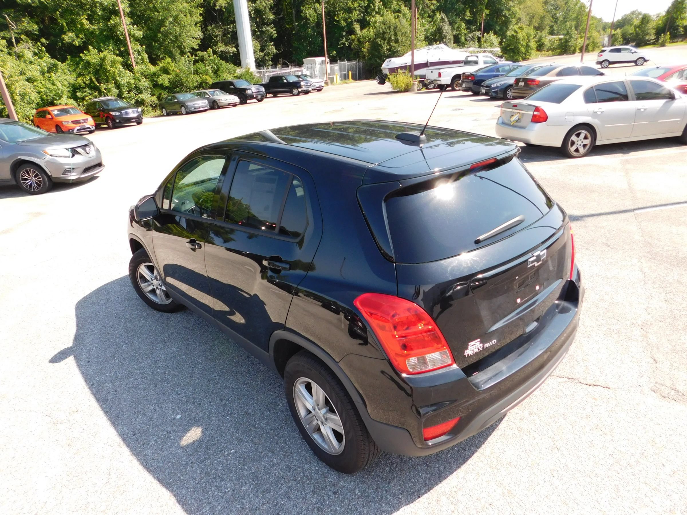 Used 2019 Chevrolet Trax LS w/ Tint and Cruise Package AWD/4WD image 7
