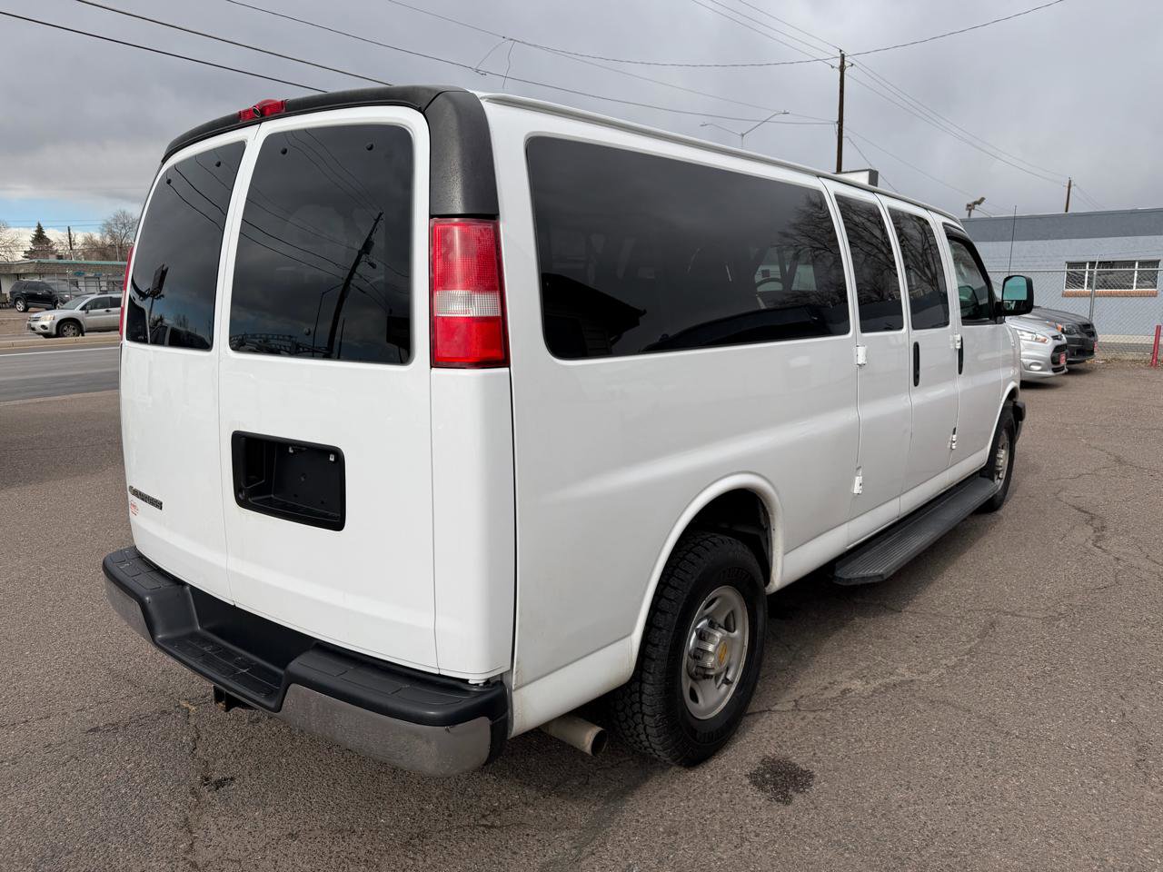Used 2017 Chevrolet Express 3500 LT w/ LT Preferred Equipment Group image 9