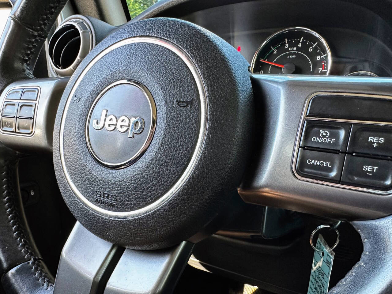 Used 2018 Jeep Wrangler Unlimited Sahara image 38