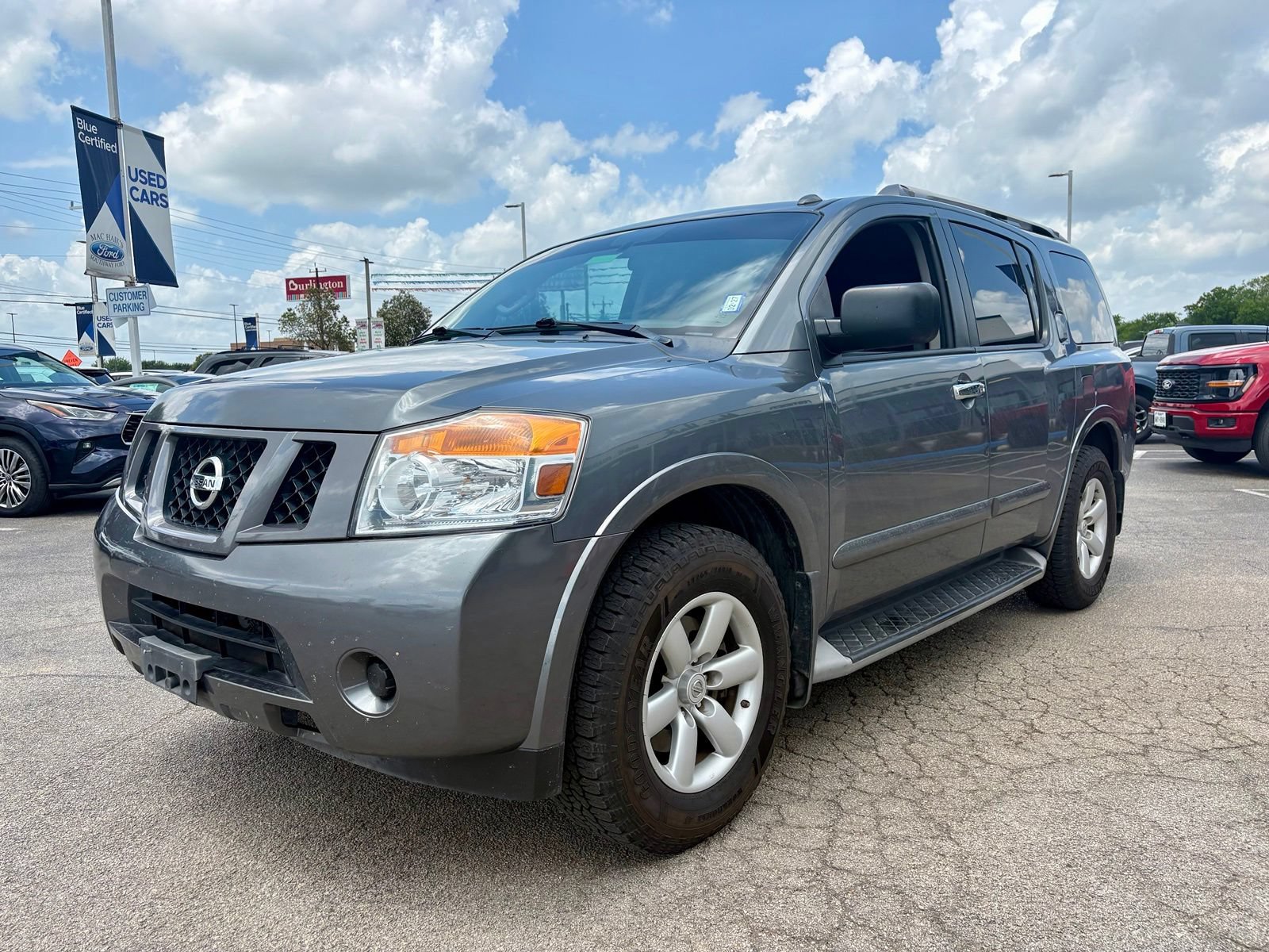 Used 2015 Nissan Armada SV RWD image 9