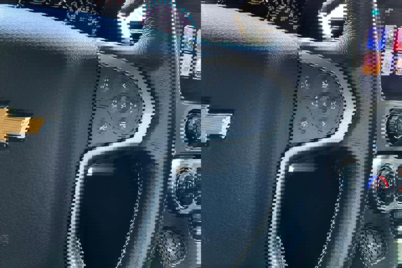 Used 2018 Chevrolet Tahoe LT image 23