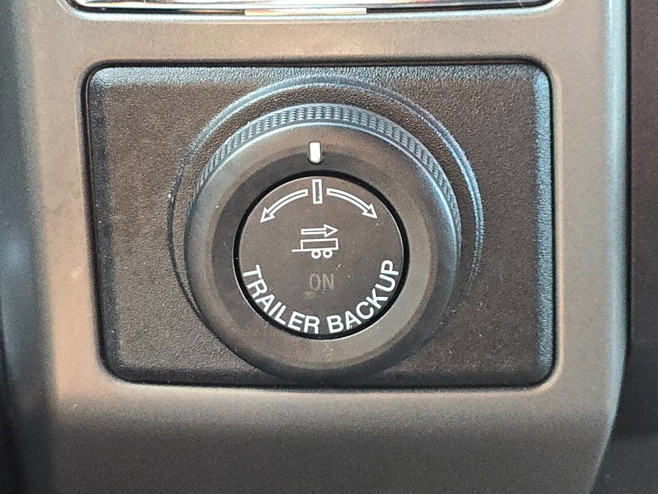 Used 2019 Ford Expedition Max XLT w/ Equipment Group 202A image 25