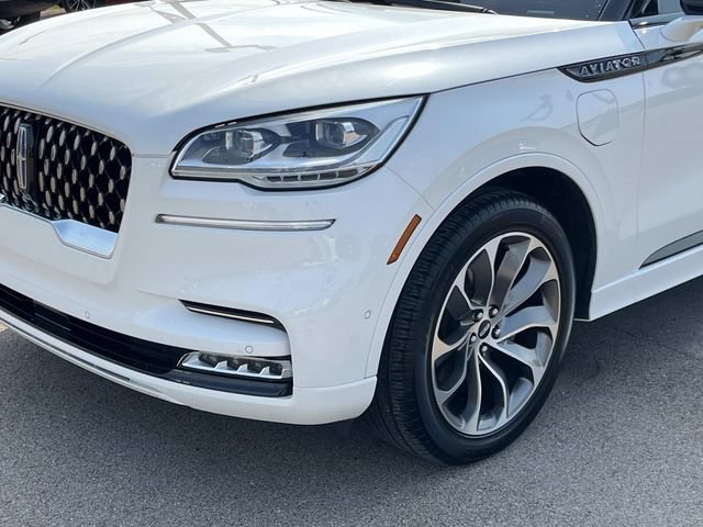 Used 2020 Lincoln Aviator Grand Touring w/ Equipment Group 302A AWD/4WD image 10