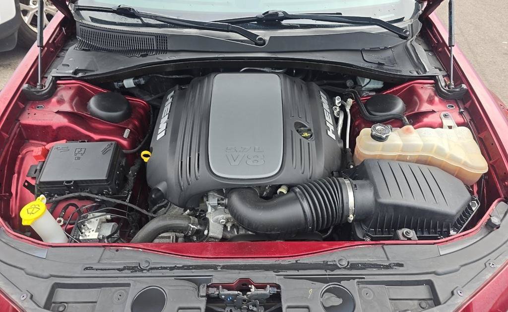 Used 2022 Chrysler 300 S RWD image 7