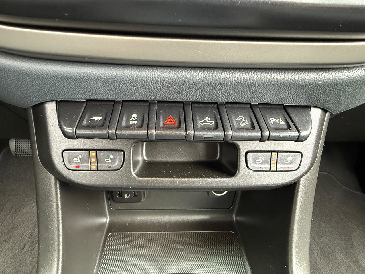 Used 2022 Chevrolet Colorado Z71 w/ Safety Package image 20