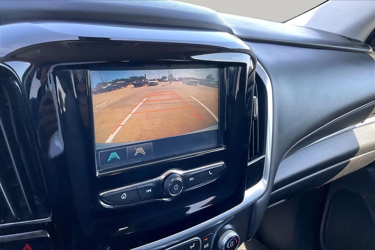 Used 2018 Chevrolet Traverse LS FWD image 25