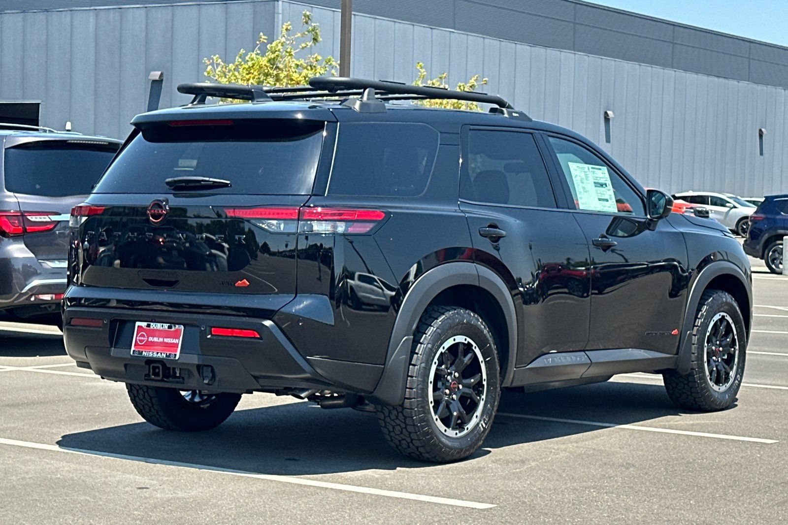 New 2026 Nissan Pathfinder Rock Creek w/ Rock Creek Premium Package AWD/4WD image 4