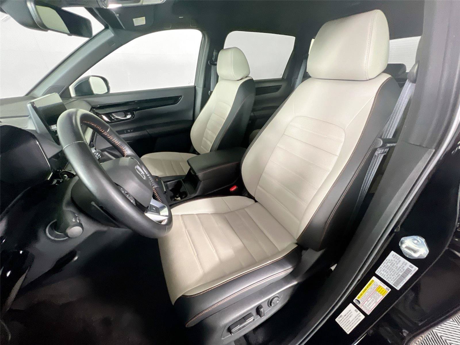Used 2025 Honda CR-V Sport Touring image 23