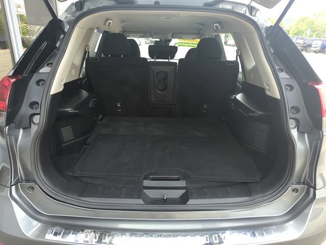 Used 2019 Nissan Rogue S AWD/4WD image 27