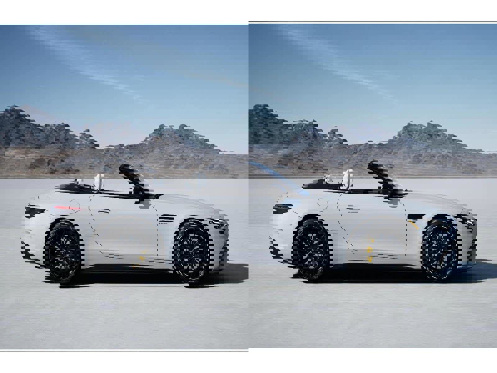 New 2026 Mercedes-Benz SL 63 AMG 4MATIC image 2