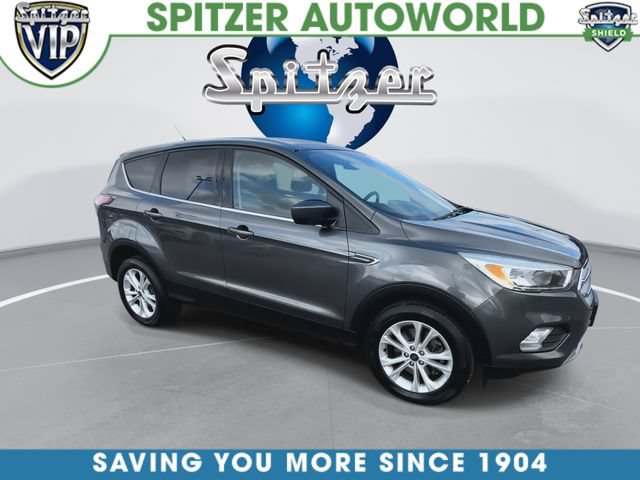 Used 2017 Ford Escape SE AWD/4WD image 2