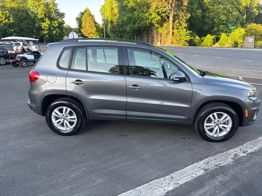 Used 2016 Volkswagen Tiguan S FWD image 5