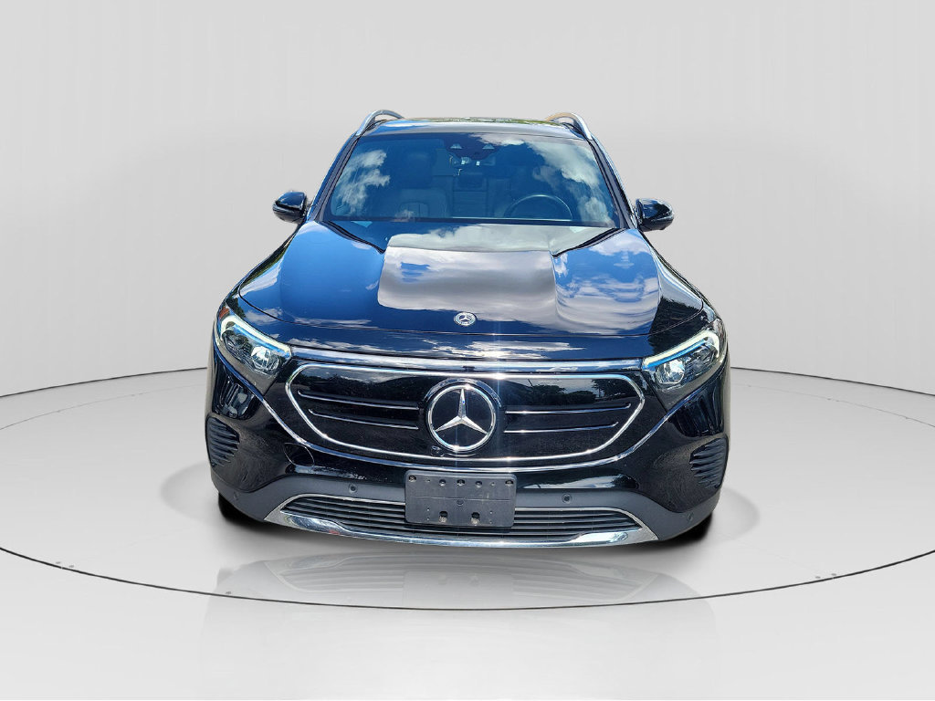 Used 2023 Mercedes-Benz EQB 300 4MATIC image 2
