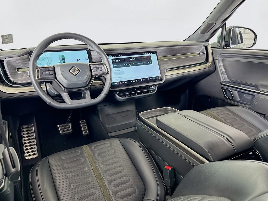 Used 2024 Rivian R1S Adventure AWD/4WD image 32