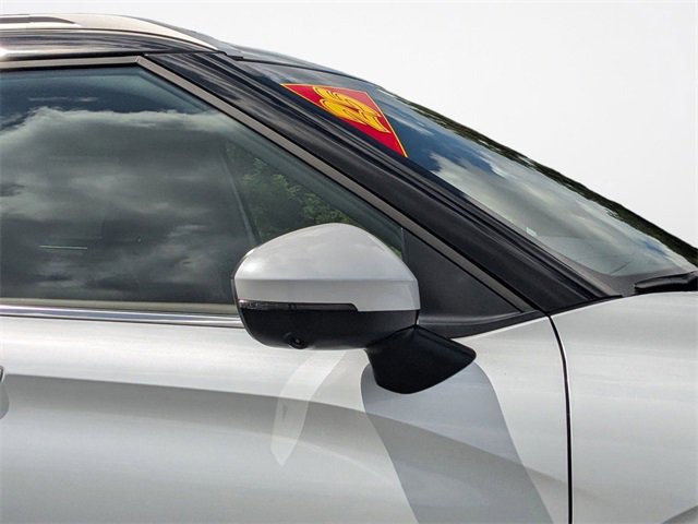 New 2025 Mitsubishi Outlander SEL image 11