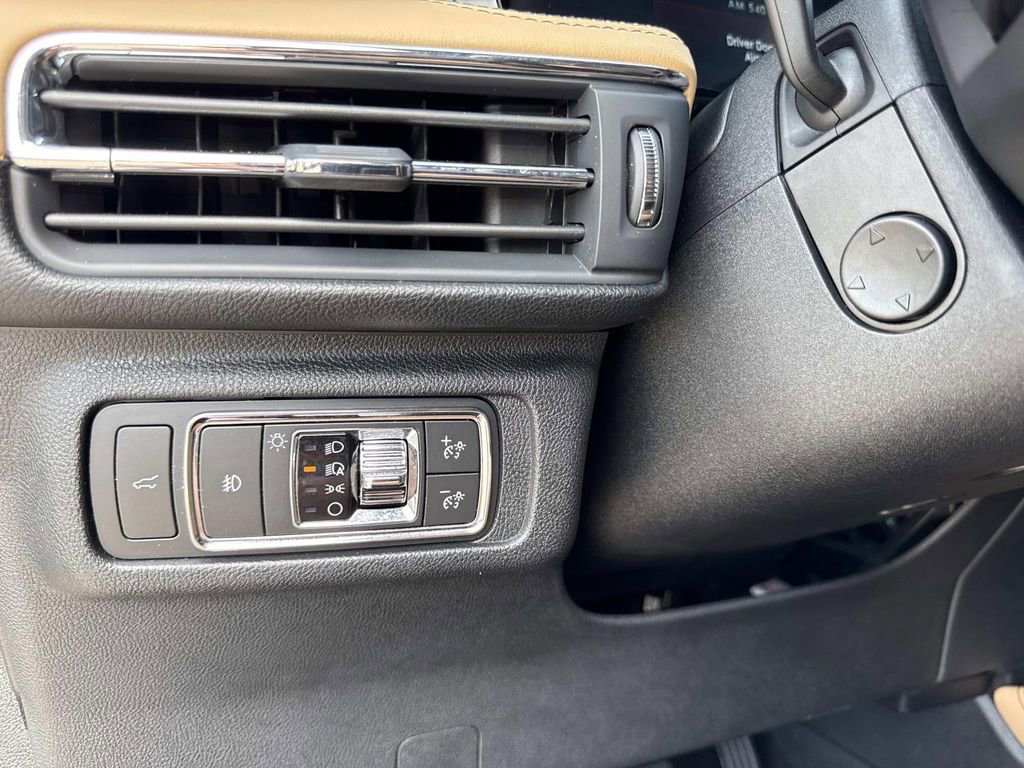 Certified 2020 Lincoln Corsair Reserve w/ Equipment Group 201A image 31