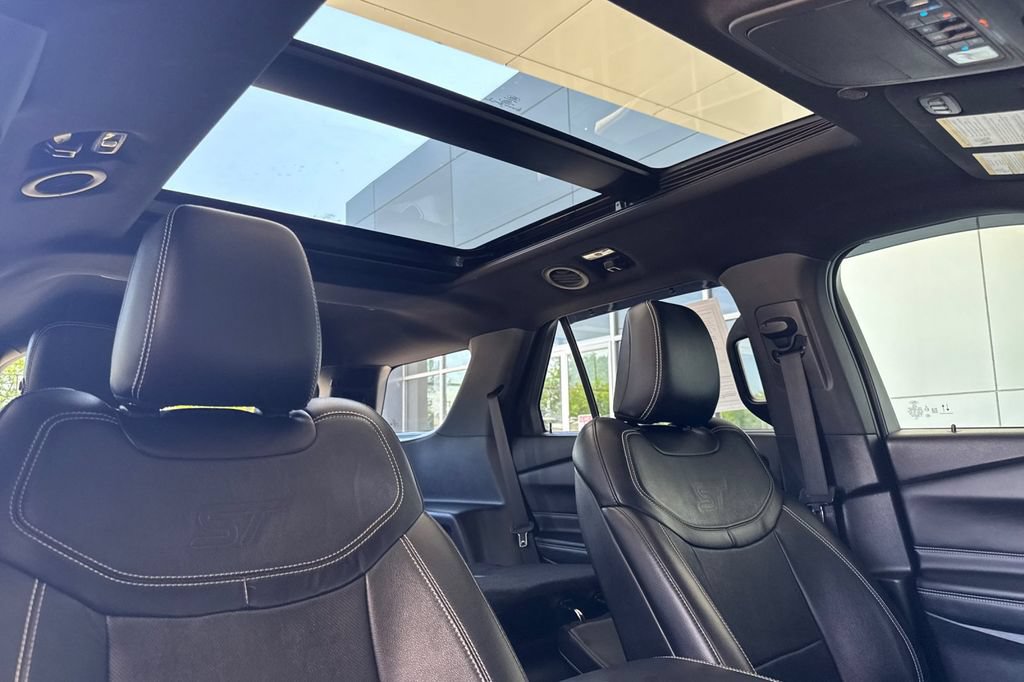 Used 2020 Ford Explorer ST w/ ST Street Pack AWD/4WD image 18